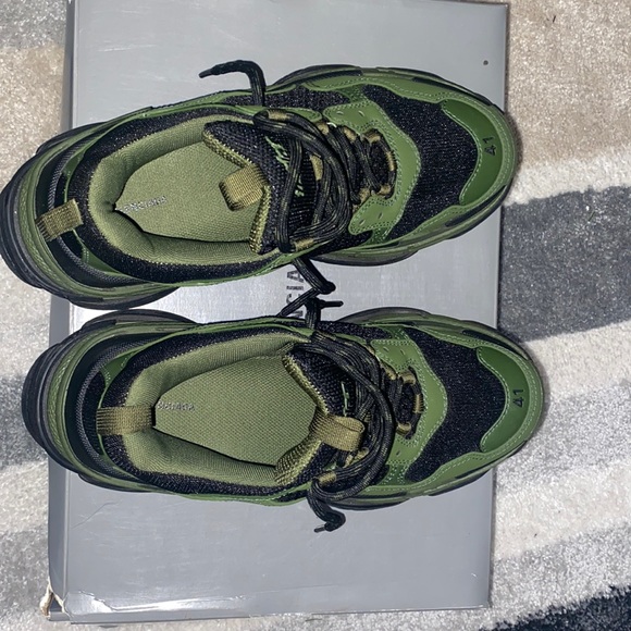 Balenciaga triple S Comes with box/bag/sole - Picture 5 of 6